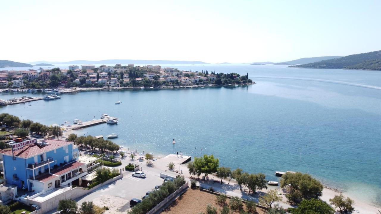 Villa Mediterana Seget Vranjica Bagian luar foto