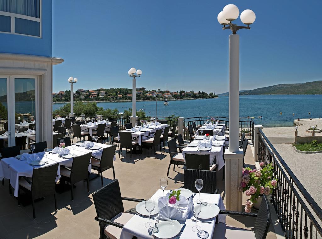 Villa Mediterana Seget Vranjica Bagian luar foto