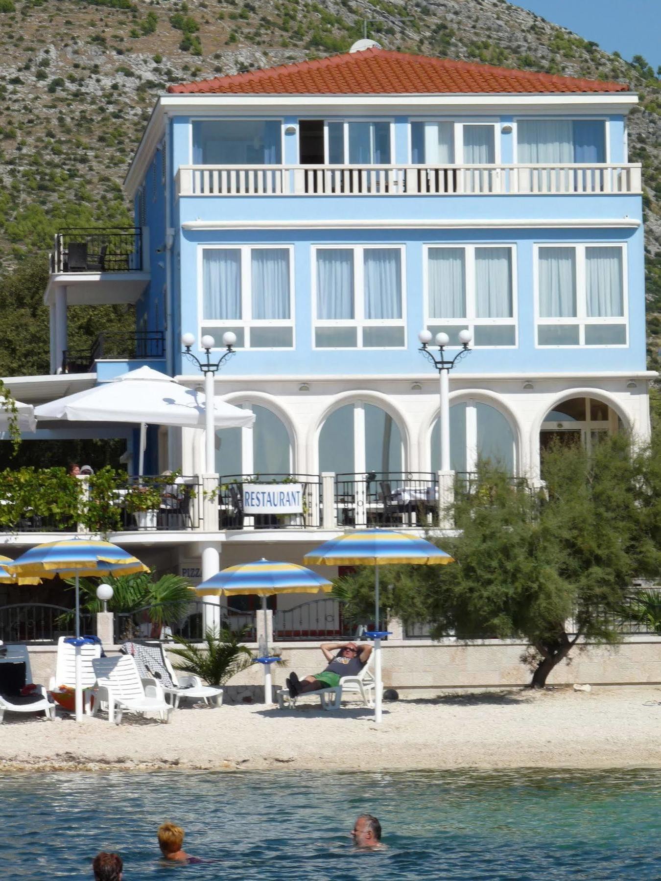 Villa Mediterana Seget Vranjica Bagian luar foto