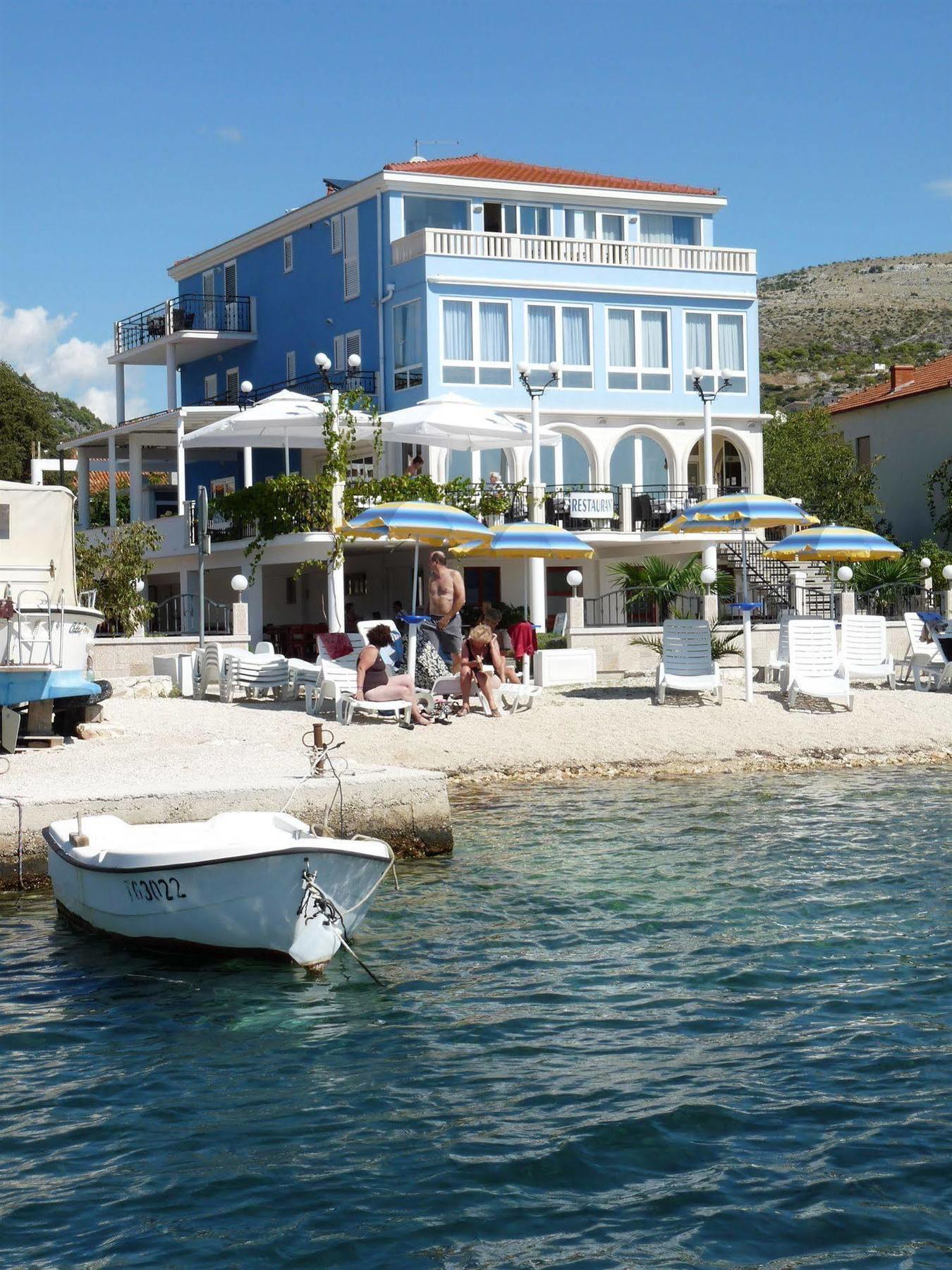 Villa Mediterana Seget Vranjica Bagian luar foto